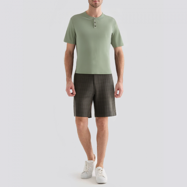 Casual and comfortable crew neck men's pajama set