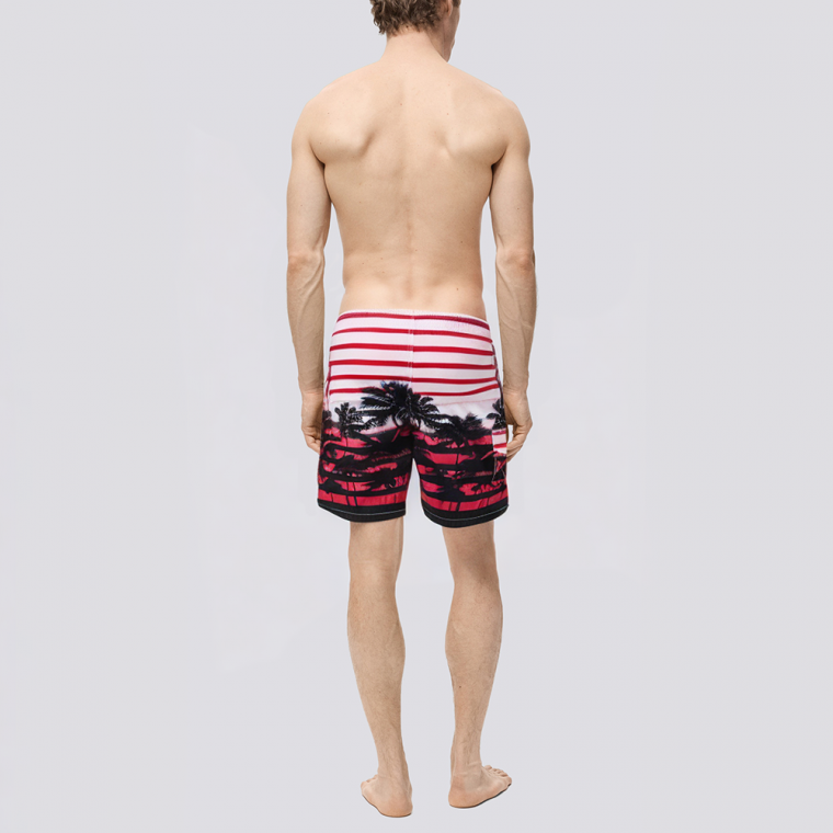 Quick-drying mesh lined men's swim trunks