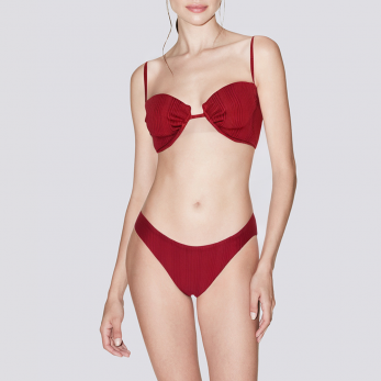 Red ribbed metal buckle women's underwear set